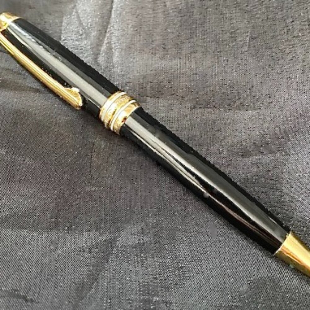 Authentique crayon